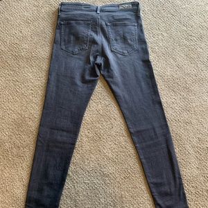 AG Farrah Skinny Jeans - sz 28
